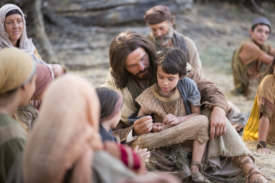 Jesucristo, el Maestro, ama los niños